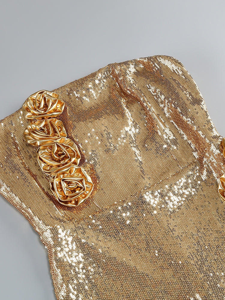 Goldfarbenes Glitzer-Kleid im Detail