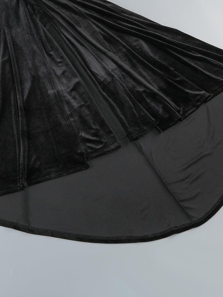 Schwarzes Maxikleid aus Samt