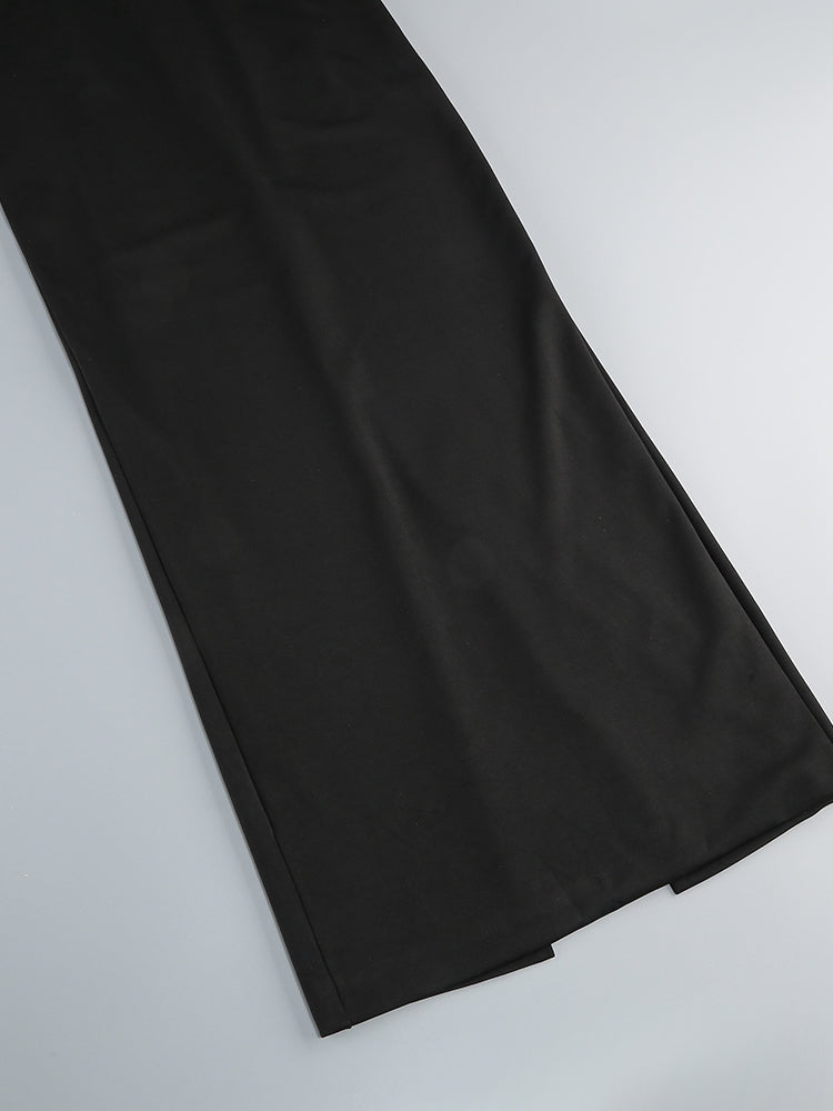 Schwarzes Abendkleid mit Schleife