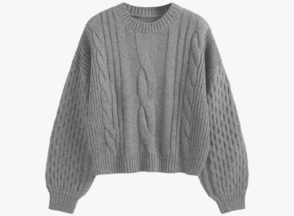 Lockerer, gestrickter Pullover mit Rundhalsausschnitt und langen Ärmeln